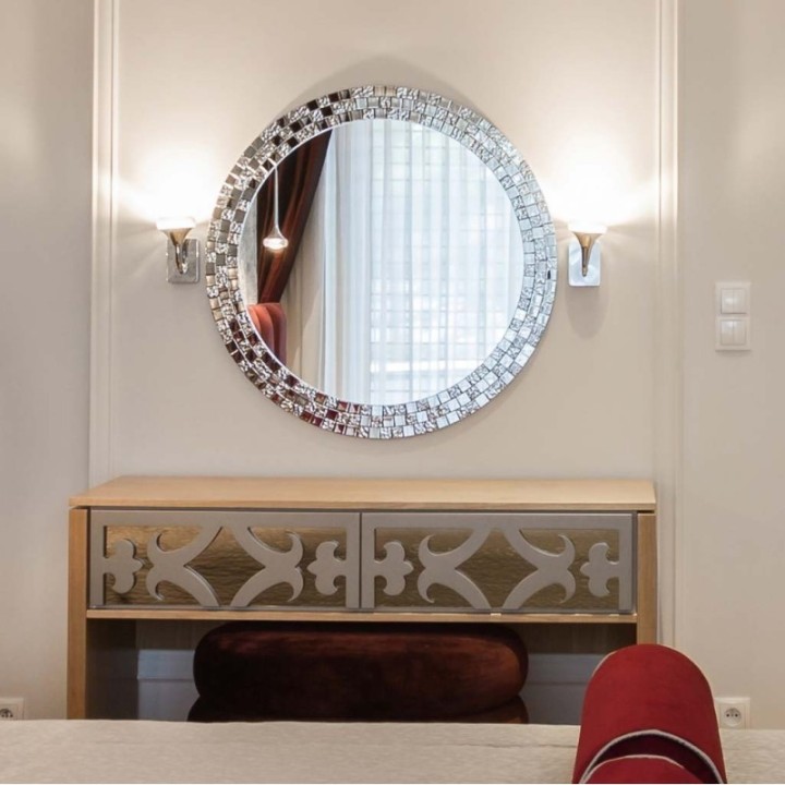 OKRĄGŁE LUSTRO AUREA W SREBRNEJ RAMIE 60cm GieraDesign AUR/SV/60