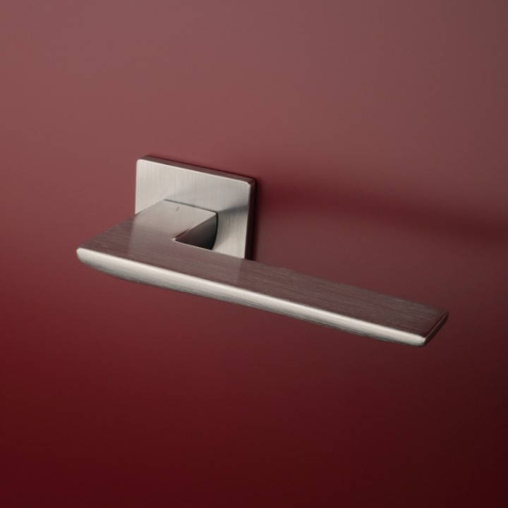Klamka ENGER APRILE IRIS ROZETA Q SUPER SLIM 5MM chrom szczotkowany ASIRISQ5SDSC